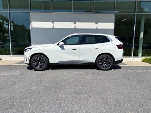 New 2026 BMW X3 xDrive30i w/ Convenience Package AWD/4WD image 2