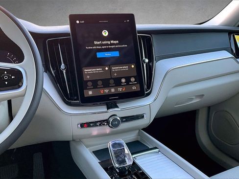 New 2026 Volvo XC60 B5 Ultra w/ Climate Package image 6