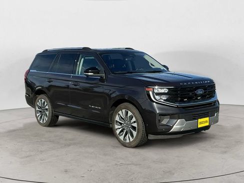 Used 2025 Ford Expedition Platinum w/ Driver's Package AWD/4WD image 7