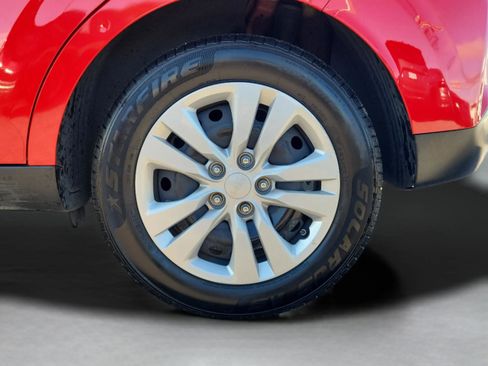 Used 2023 Kia Soul LX image 32