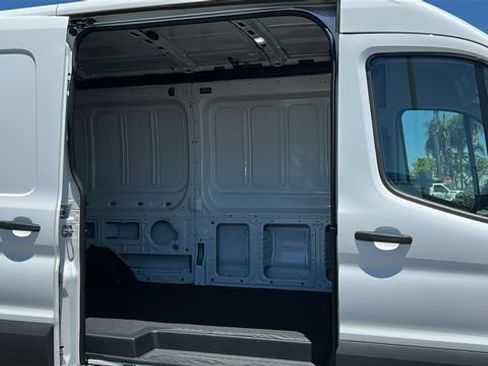 New 2026 Ford Transit 250 148 Medium Roof RWD image 12
