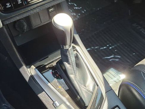 Certified 2019 Toyota Corolla SE FWD image 12