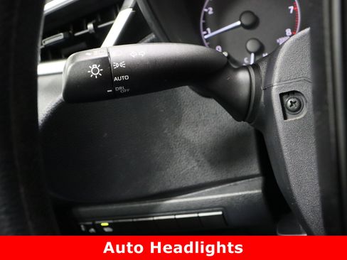 Certified 2025 Toyota Corolla LE image 22