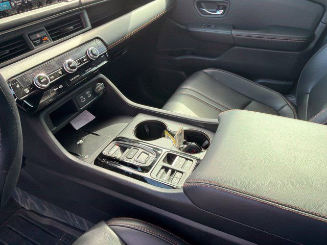 Used 2024 Honda Pilot TrailSport image 18