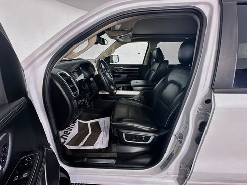 Used 2019 RAM 1500 Laramie AWD/4WD image 22