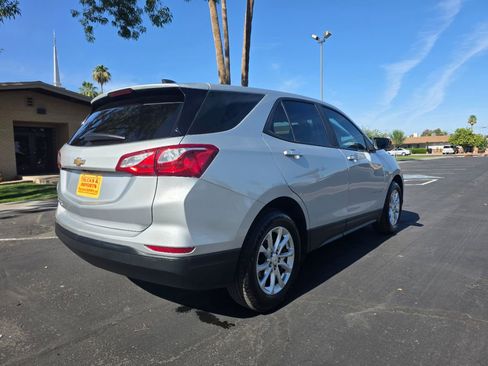 Used 2020 Chevrolet Equinox LS FWD image 9