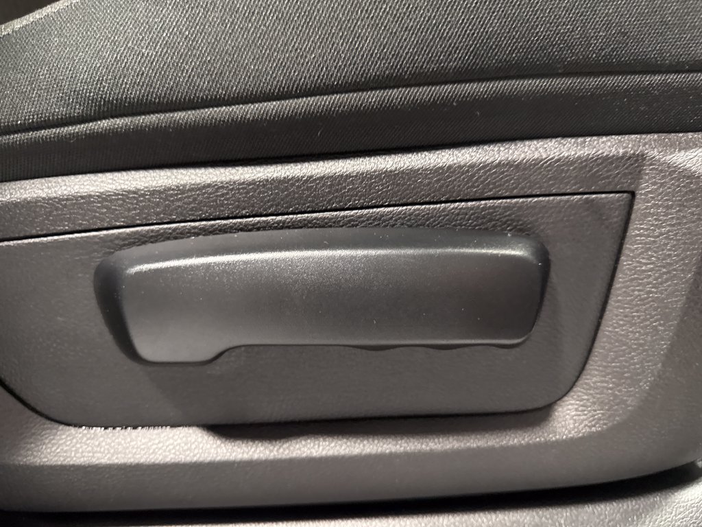 Used 2022 RAM 1500 Warlock w/ Electronics Group AWD/4WD image 30