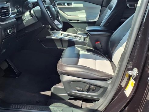 Certified 2024 Ford Explorer XLT w/ Equipment Group 202A image 14