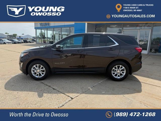 Used 2020 Chevrolet Equinox LT w/ Driver Convenience Package FWD image 2