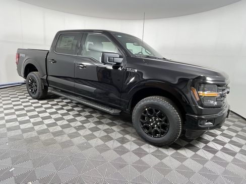 New 2026 Ford F150 XLT w/ Equipment Group 302A MID AWD/4WD image 7