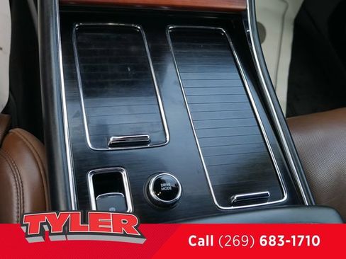 Used 2021 Lincoln Aviator Grand Touring w/ Equipment Group 302A AWD/4WD image 33