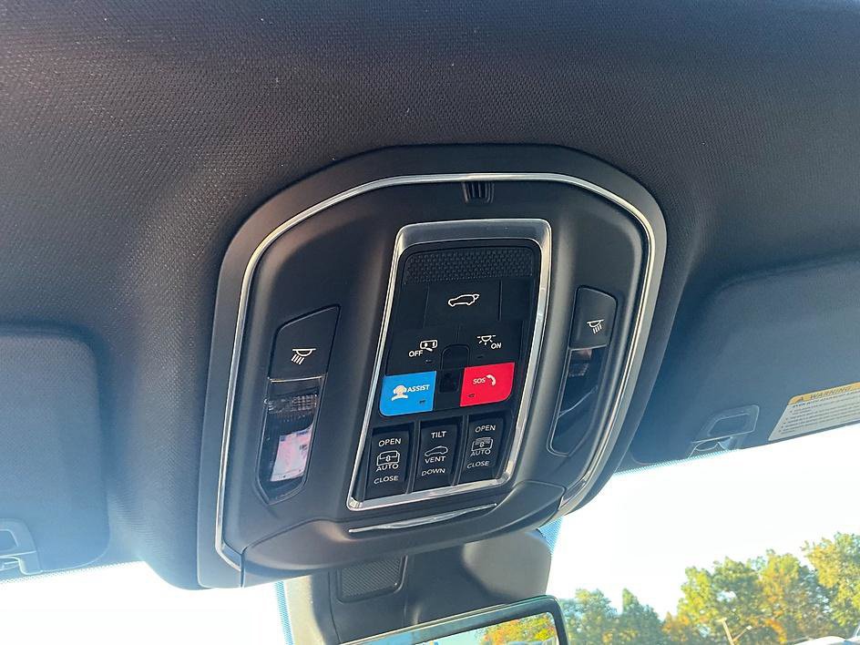 New 2027 Jeep Grand Cherokee Limited AWD/4WD image 27