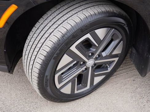 Used 2023 Hyundai Kona Limited image 13