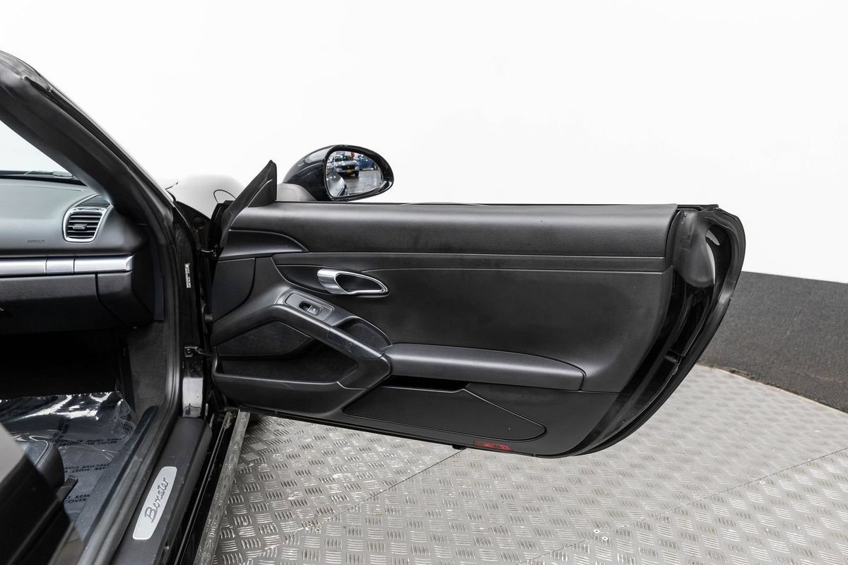 Used 2014 Porsche Boxster RWD image 14