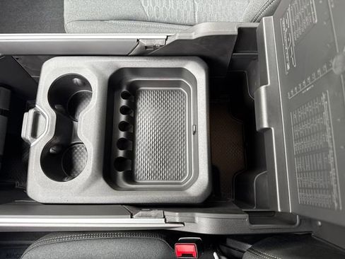 New 2026 RAM 3500 Big Horn AWD/4WD image 25