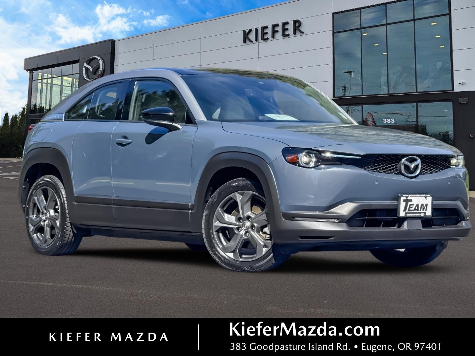 Used 2022 MAZDA MX-30 Electric w/ Premium Plus Pkg FWD image 1