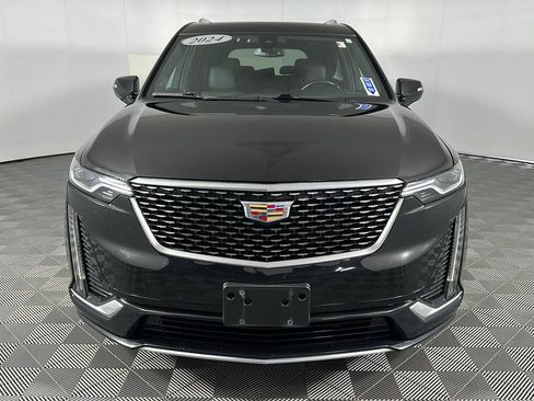 Used 2024 Cadillac XT6 Premium Luxury AWD/4WD image 3