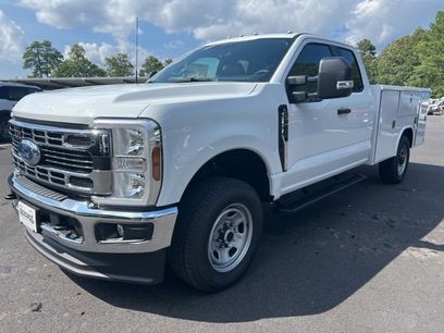 New 2025 Ford F350 XL w/ XL Chrome Package