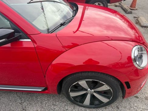 Used 2013 Volkswagen Beetle 2.0T image 7
