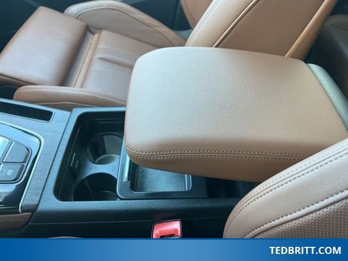 Used 2022 Audi Q5 2.0T Prestige w/ Prestige Package image 37