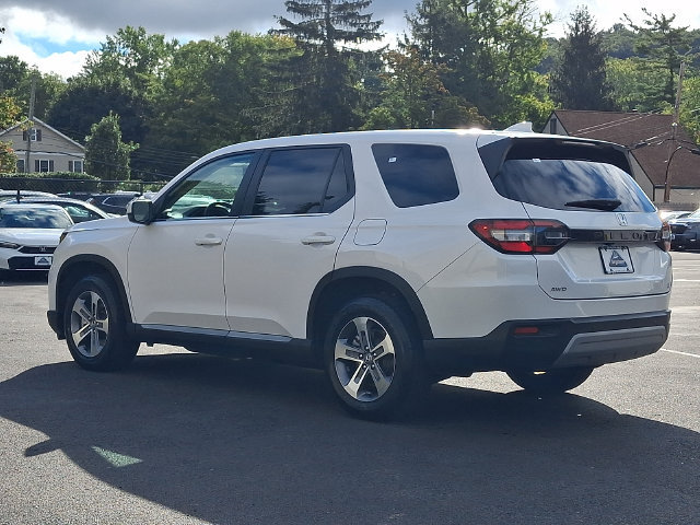 Used 2025 Honda Pilot EX-L image 4