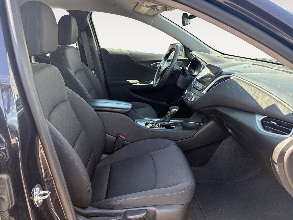 Used 2023 Chevrolet Malibu LT w/ Driver Confidence Package FWD image 12