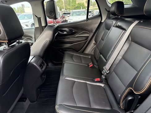 Used 2024 GMC Terrain AT4 AWD/4WD image 16