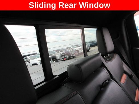 Certified 2022 GMC Sierra 1500 AT4 w/ AT4 Preferred Package AWD/4WD image 28