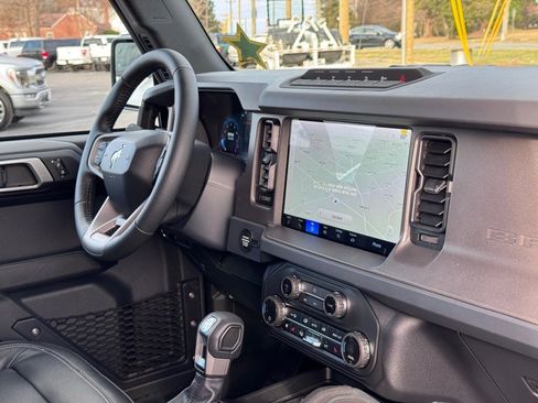 New 2025 Ford Bronco Badlands w/ Sasquatch Package image 32