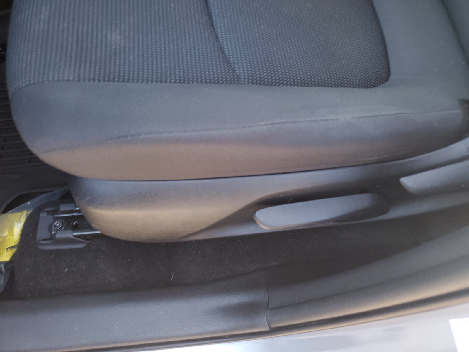 Certified 2021 Toyota RAV4 LE AWD/4WD image 18