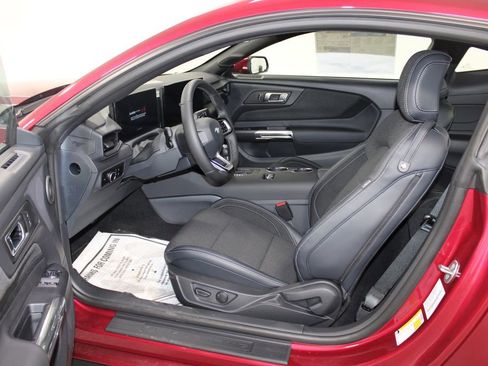 New 2025 Ford Mustang Coupe image 18