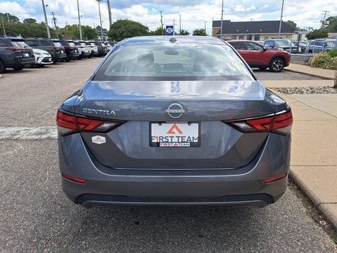 Used 2025 Nissan Sentra SV FWD image 5