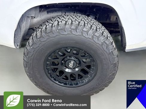 Used 2018 Toyota Tacoma SR w/ SR Convenience Package RWD image 30