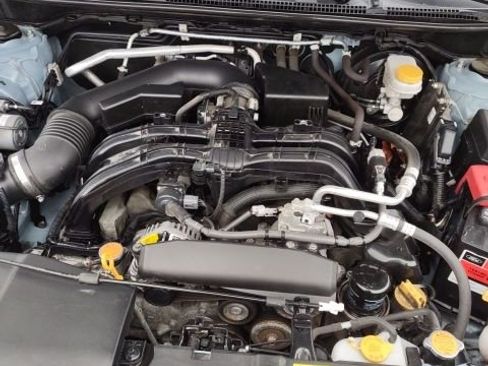 Used 2022 Subaru Crosstrek 2.5i Sport w/ Moonroof Package image 9