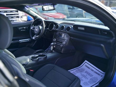 Used 2017 Ford Mustang Coupe image 13