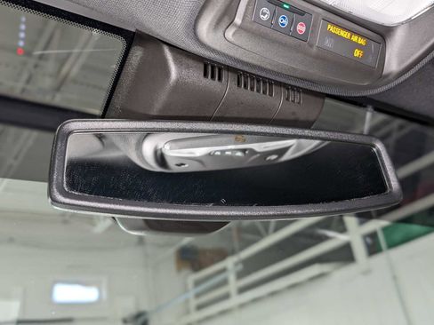 Used 2024 GMC Canyon Elevation w/ Convenience Package image 32