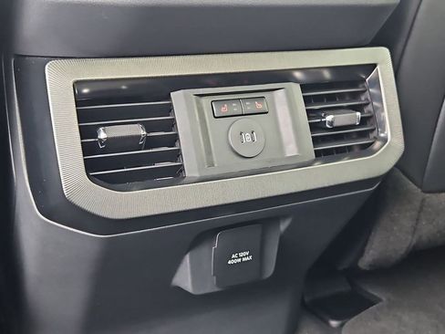 New 2026 Ford F250 Platinum image 25