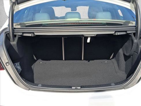 Used 2023 Mercedes-Benz E 350 Sedan image 6