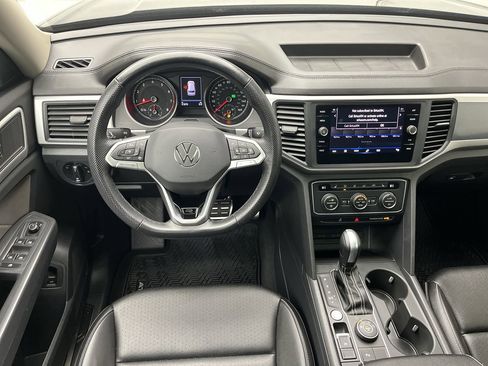 Used 2021 Volkswagen Atlas SE w/ Panoramic Sunroof Package image 14