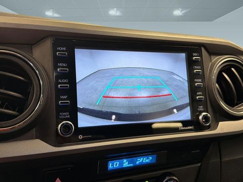Used 2022 Toyota Tacoma TRD Sport w/ Technology Package RWD image 22