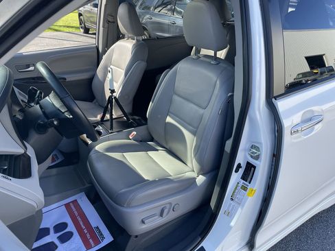 Used 2020 Toyota Sienna XLE w/ XLE Navigation Package AWD/4WD image 27