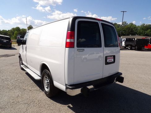 Used 2020 Chevrolet Express 2500 w/ Driver Convenience Package image 5
