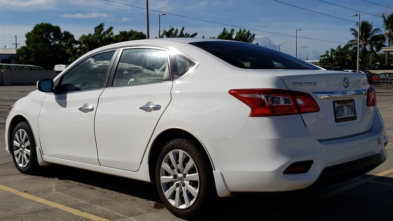 Used 2017 Nissan Sentra S FWD image 3