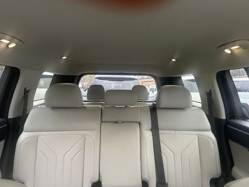 Used 2025 Hyundai Santa Fe SEL image 17