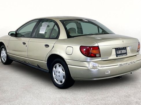 Used 2002 Saturn S-Series SL1 FWD image 13