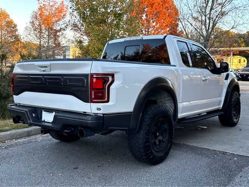 Used 2018 Ford F150 Raptor w/ Equipment Group 802A Luxury image 24