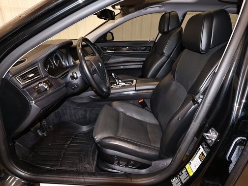 Used 2011 BMW 750Li xDrive image 13