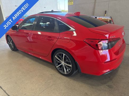 Used 2024 Honda Civic Touring image 4
