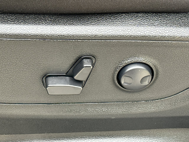 Used 2025 RAM 1500 Big Horn AWD/4WD image 38