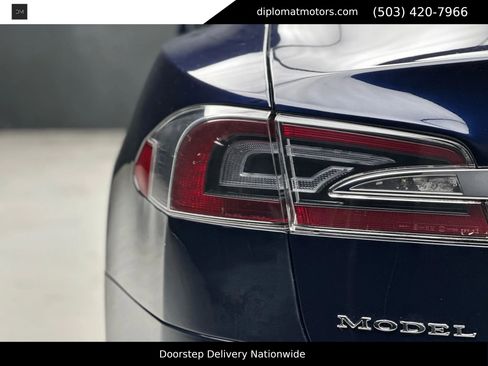 Used 2015 Tesla Model S 85 image 15